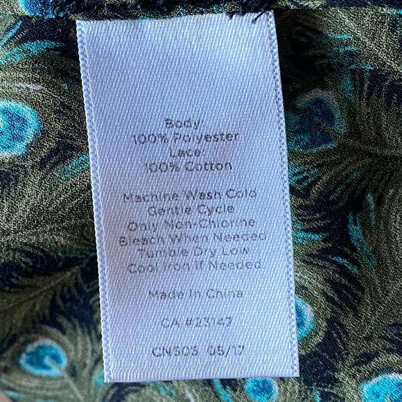 Talbots Peacock Feather Printed Scalloped Neckline Blouse - Picture 7 of 8